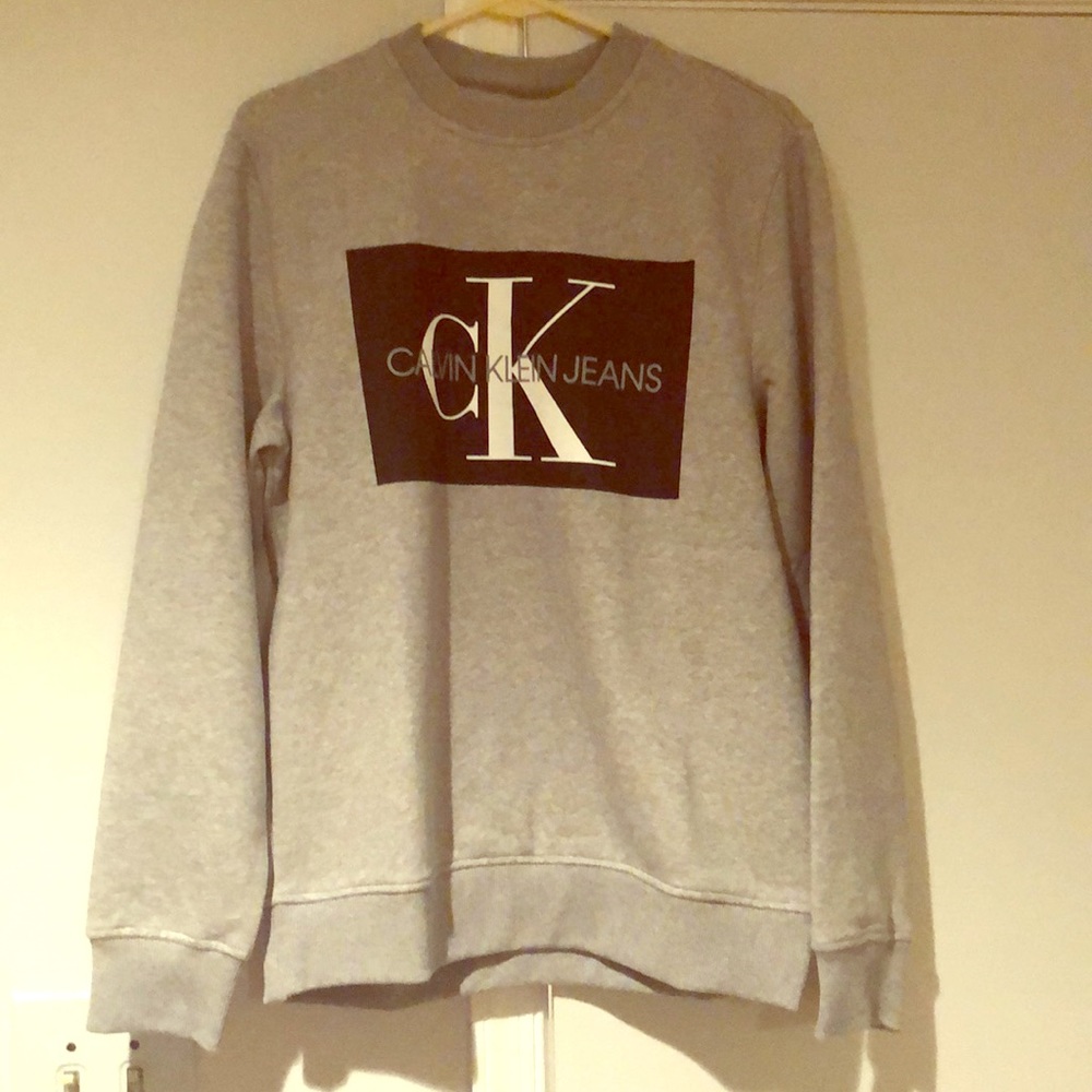 Brand new never worn men’s medium sweatshirt